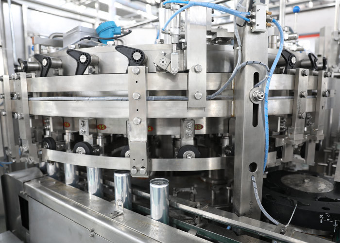 Aluminum Can Soda Beverage Filling Production Line Carbonated Bottling Machine