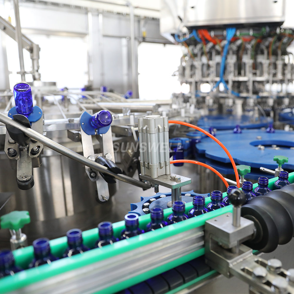 Oil Filling Piston Filling Machine Controlled by PLC System Liquid Filling Machinery Designed for Oil Filling Operations